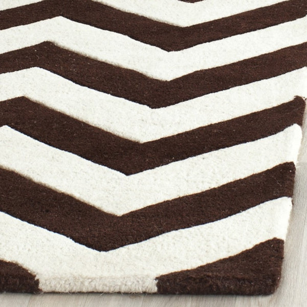 Safavieh Clearance Chatham CHT715K Brown Rug