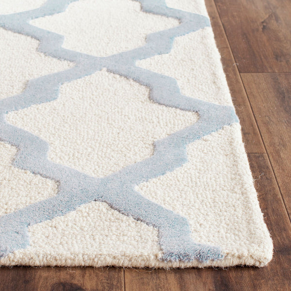 Safavieh Clearance Cambridge CAM121F Ivory Rug