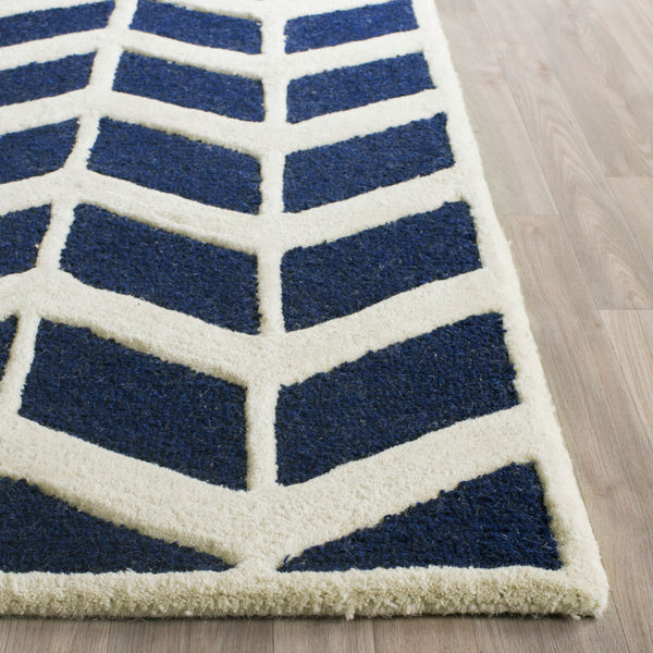 Safavieh Clearance Cambridge CAM718M Navy Rug