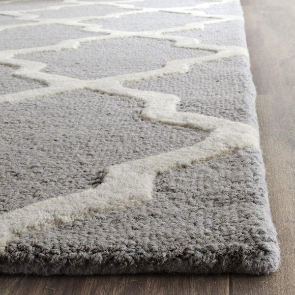 Safavieh Clearance Cambridge CAM121D Silver Rug