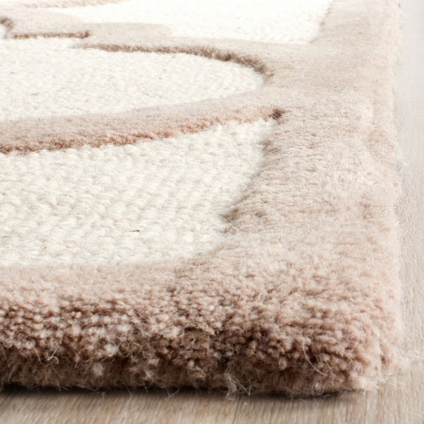 Safavieh Clearance Cambridge CAM140P Ivory Rug