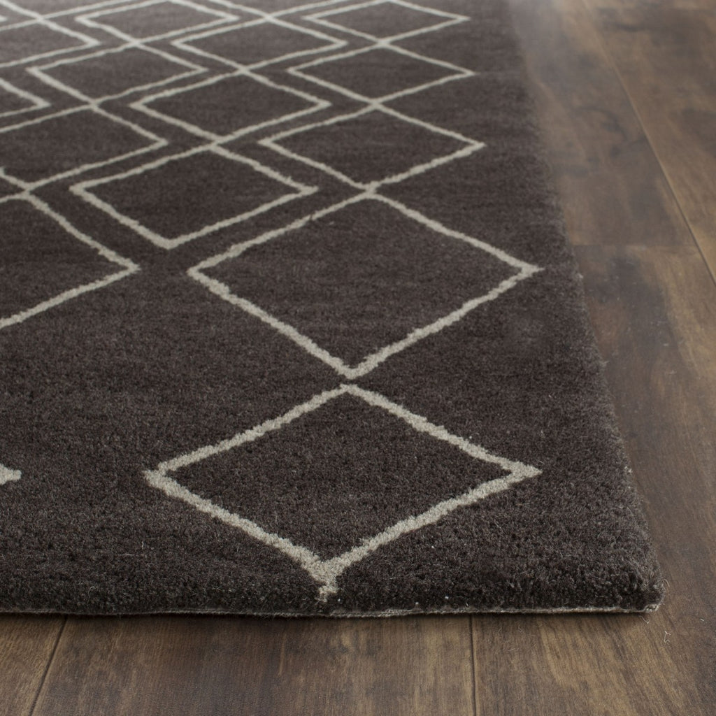 Safavieh Clearance Soho SOH340A Ivory Rug