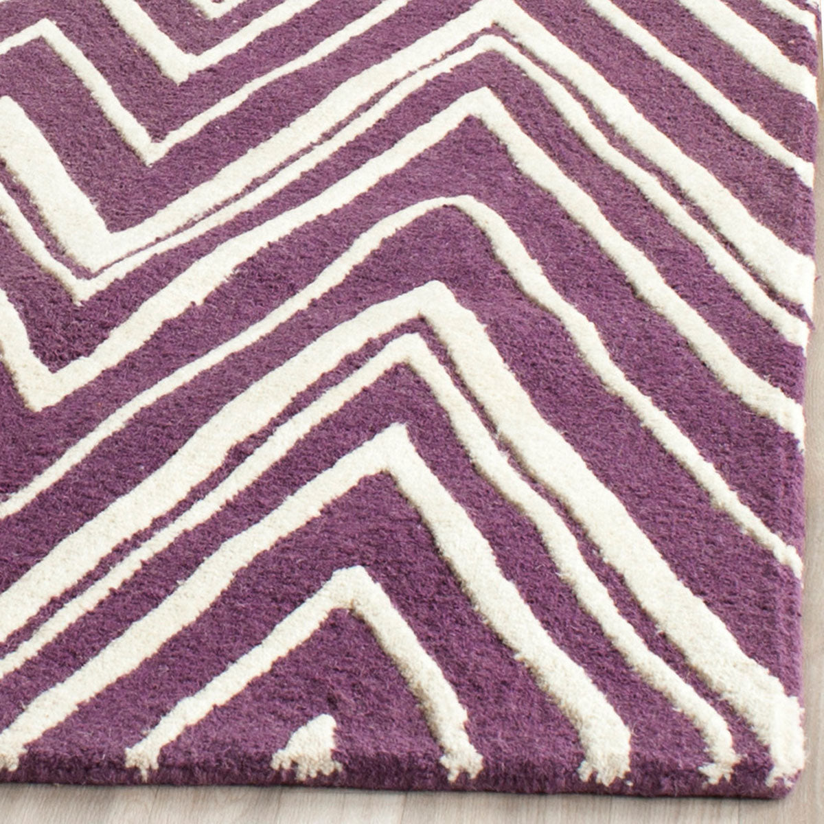 Safavieh Clearance Cambridge CAM711P Purple Rug