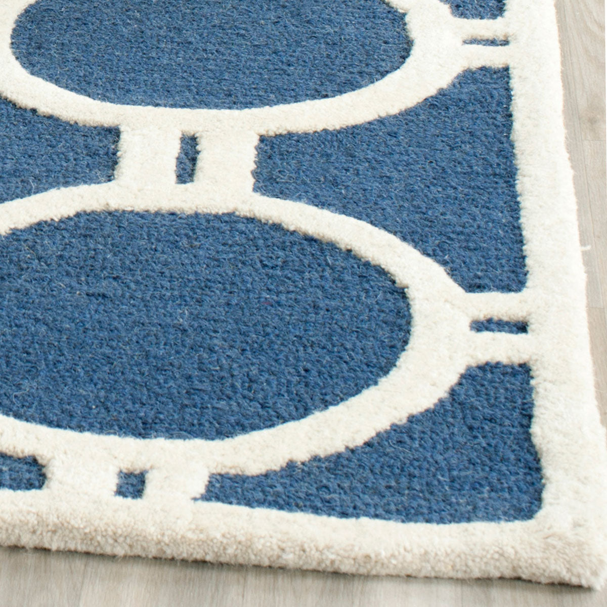 Safavieh Clearance Cambridge CAM145G Navy Blue Rug