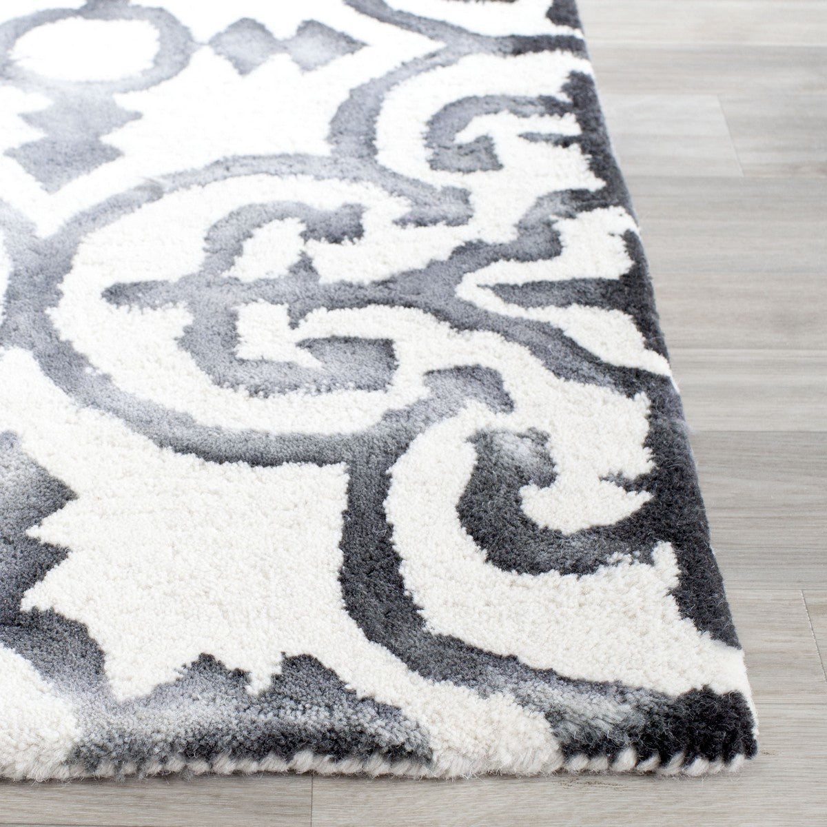 Safavieh Clearance Dip Dyes DDY711D Ivory Rug