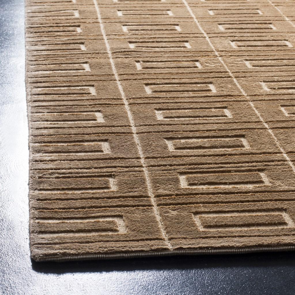 Safavieh Clearance Mirage MIR523D Camel Rug
