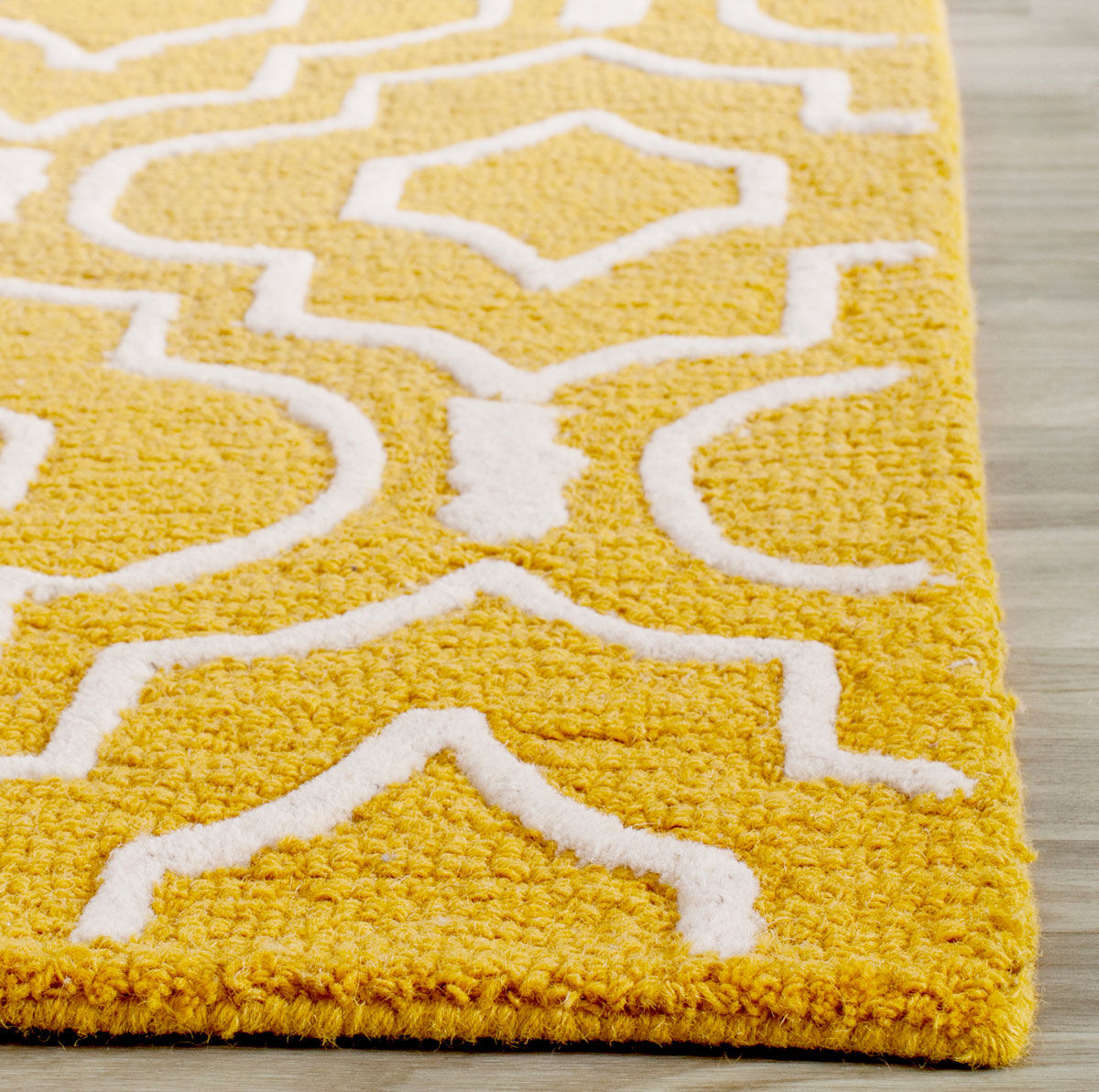 Safavieh Clearance Cambridge CAM141Q Gold Rug