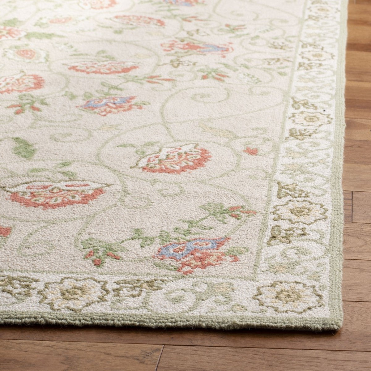 Safavieh Clearance Chelsea HK330A Beige Rug