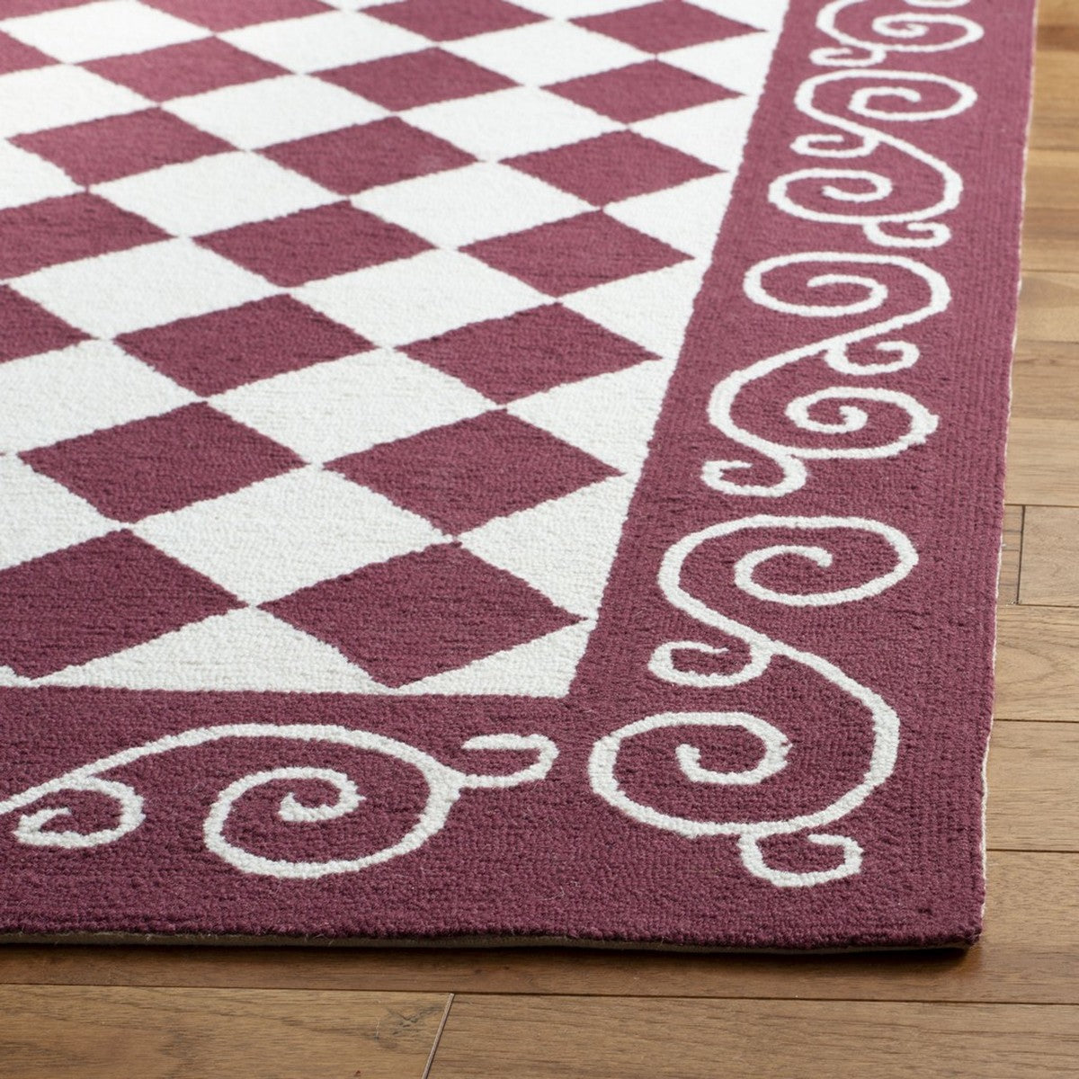 Safavieh Clearance Chelsea HK711C Burgundy Rug