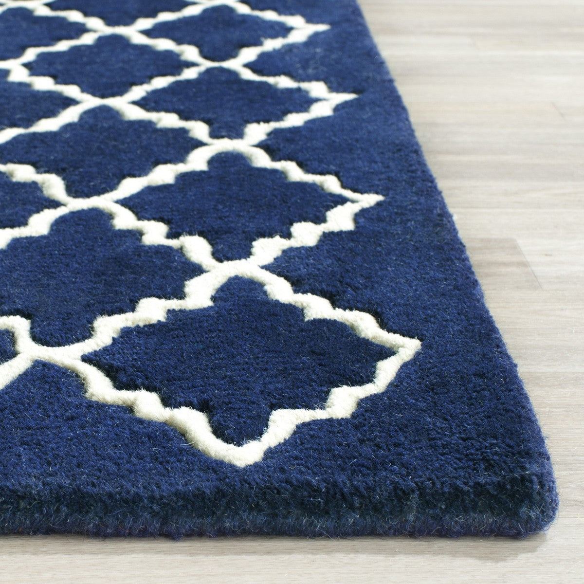Safavieh Clearance Chatham CHT721C Navy Rug