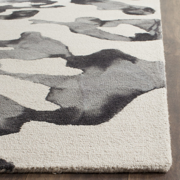 Safavieh Clearance Dip Dye DDY517E Beige Rug