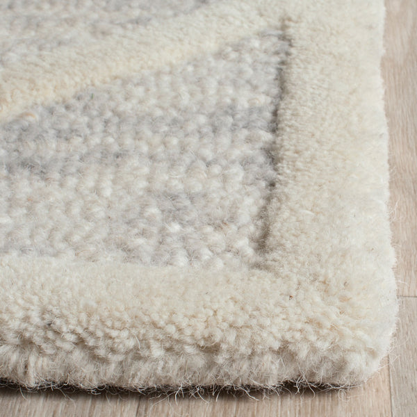 Safavieh Clearance Cambridge CAM726G Light Grey Rug