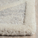 Safavieh Clearance Cambridge CAM726G Light Grey Rug