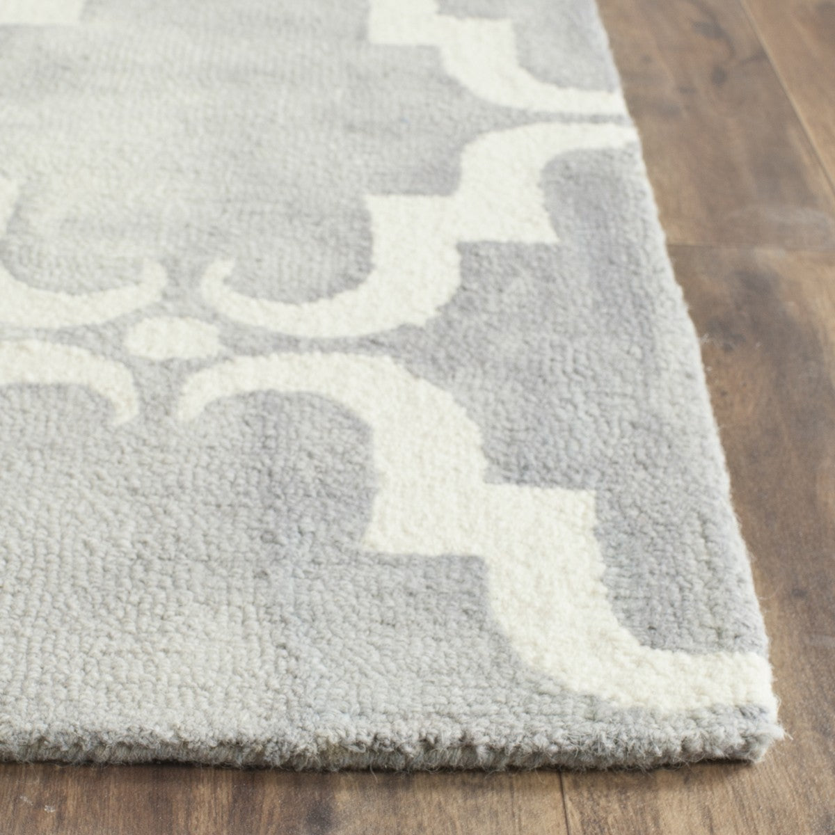 Safavieh Clearance Dip Dye DDY536C Grey Rug