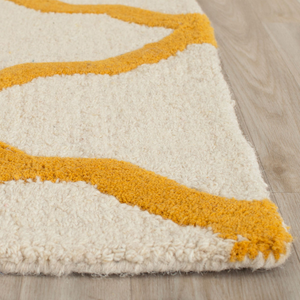 Safavieh Clearance Cambridge CAM121U Ivory Rug