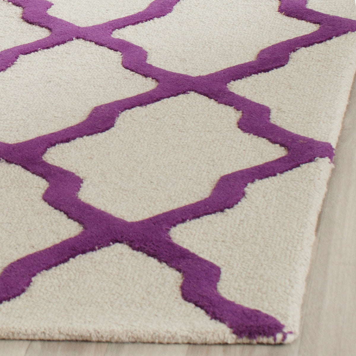 Safavieh Clearance Cambridge CAM121V Ivory Rug