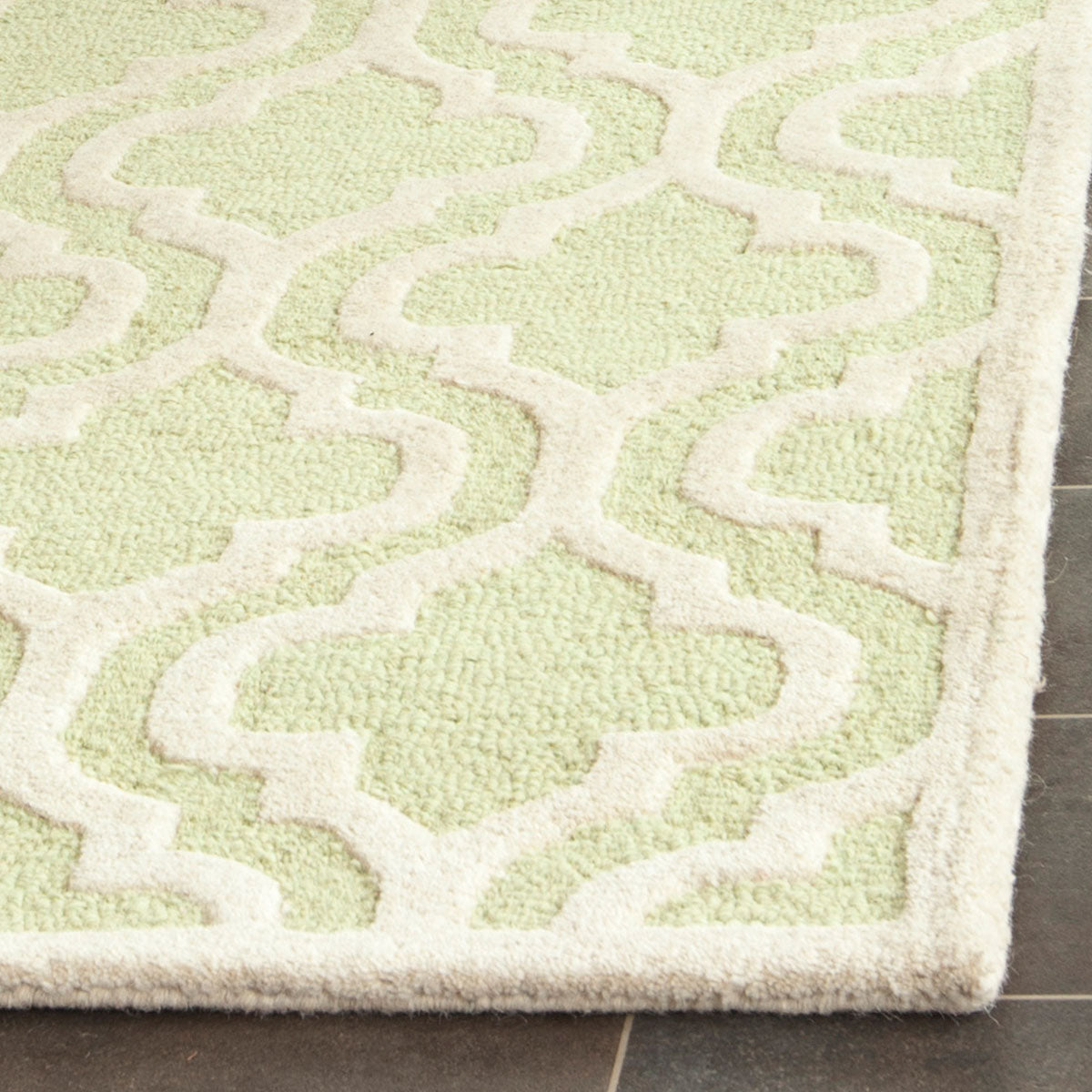 Safavieh Clearance Cambridge CAM132B Light Green Rug