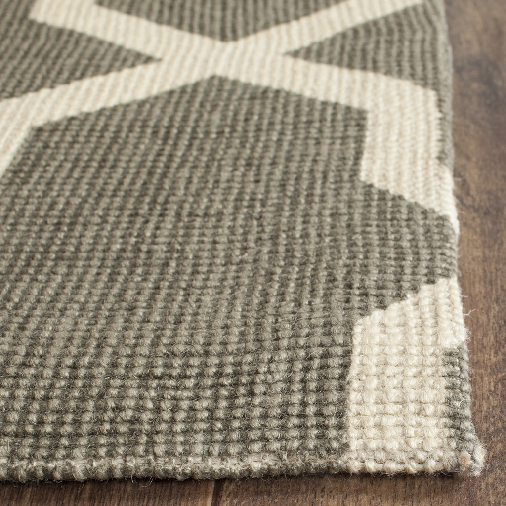 Safavieh Clearance Cedar Brook CDR233D Grey Rug