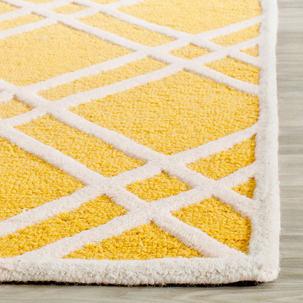 Safavieh Clearance Cambridge CAM142Q Gold Rug