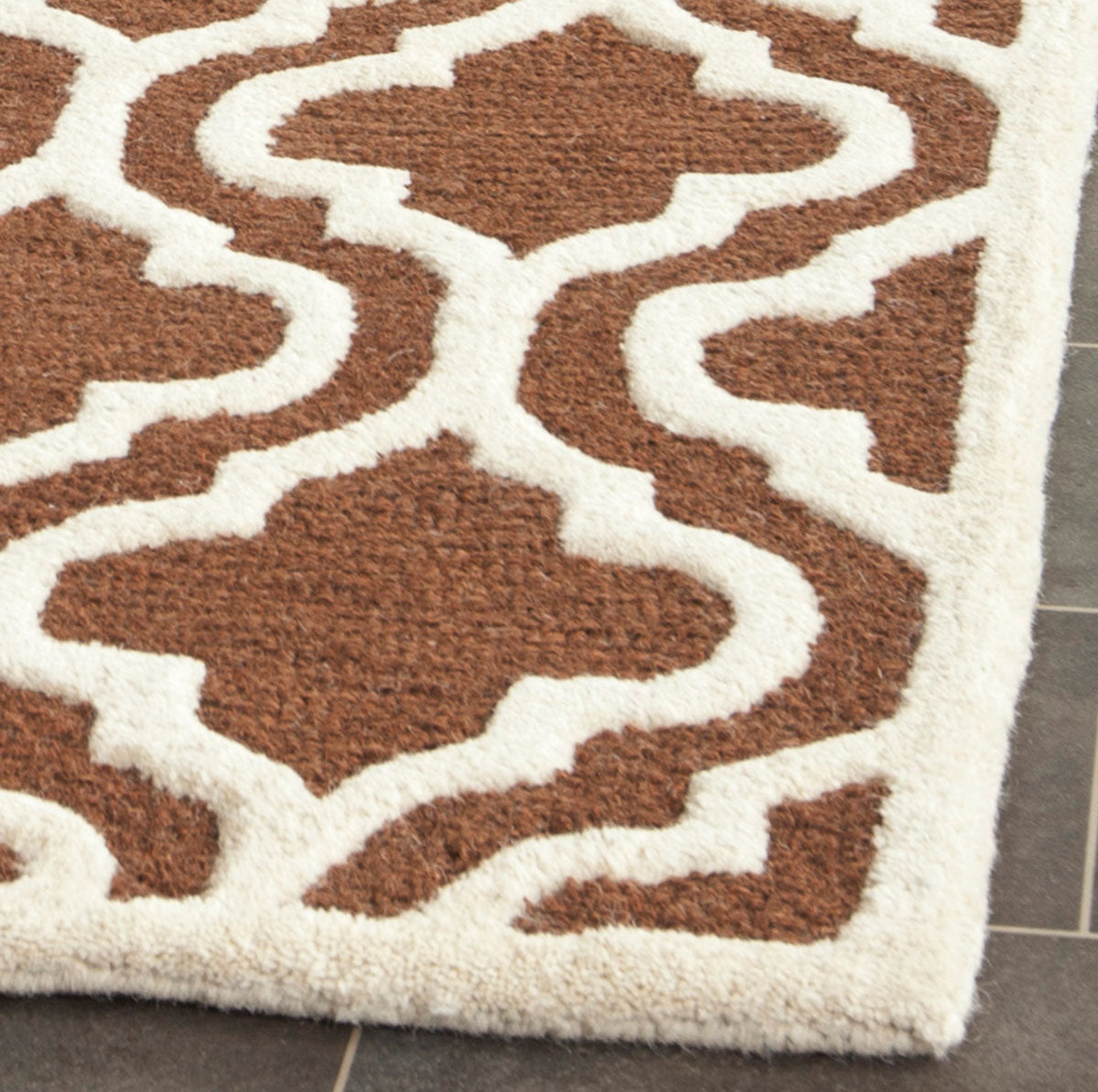 Safavieh Clearance Cambridge CAM132H Dark Brown Rug