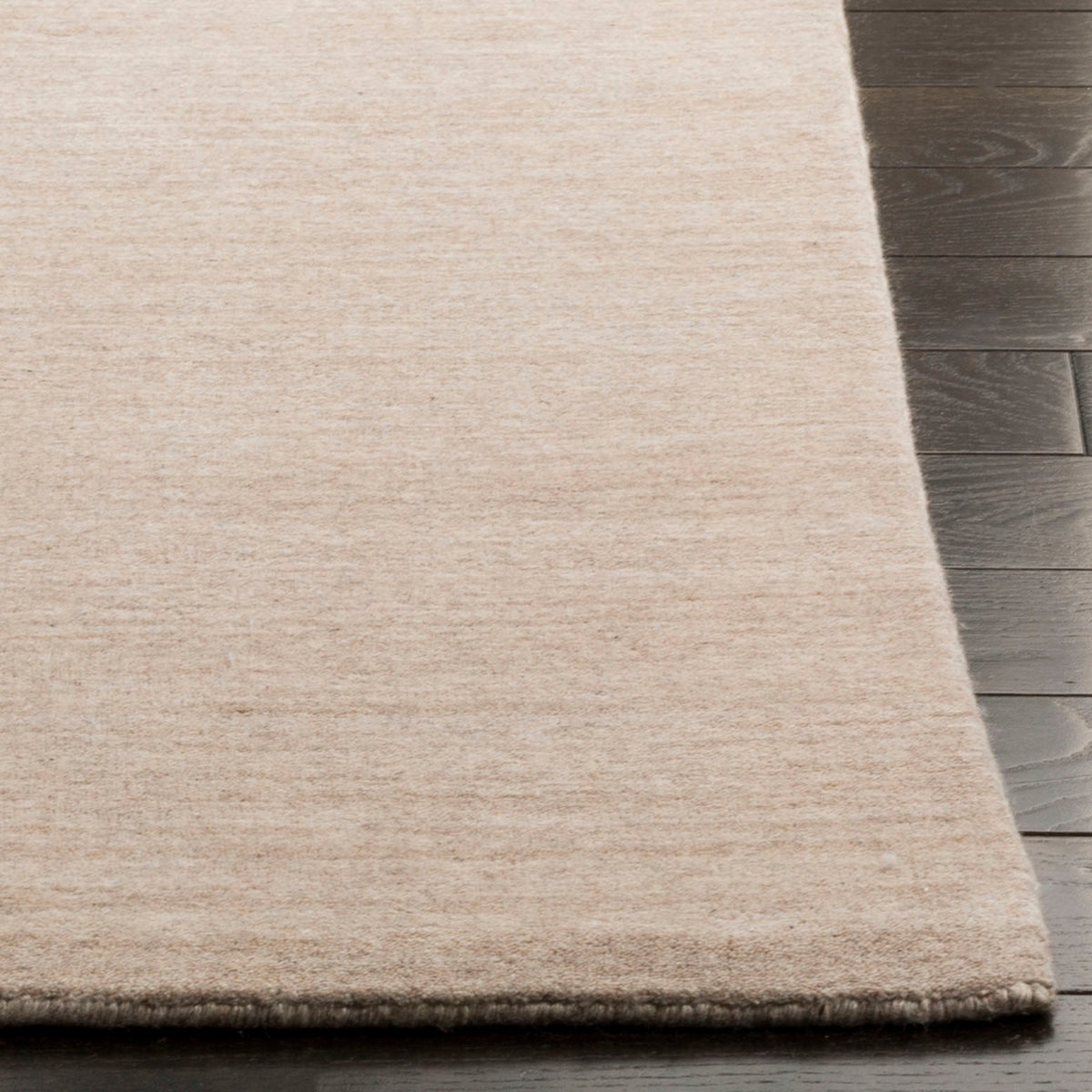 Safavieh Clearance Mirage MIR533B Beige Rug