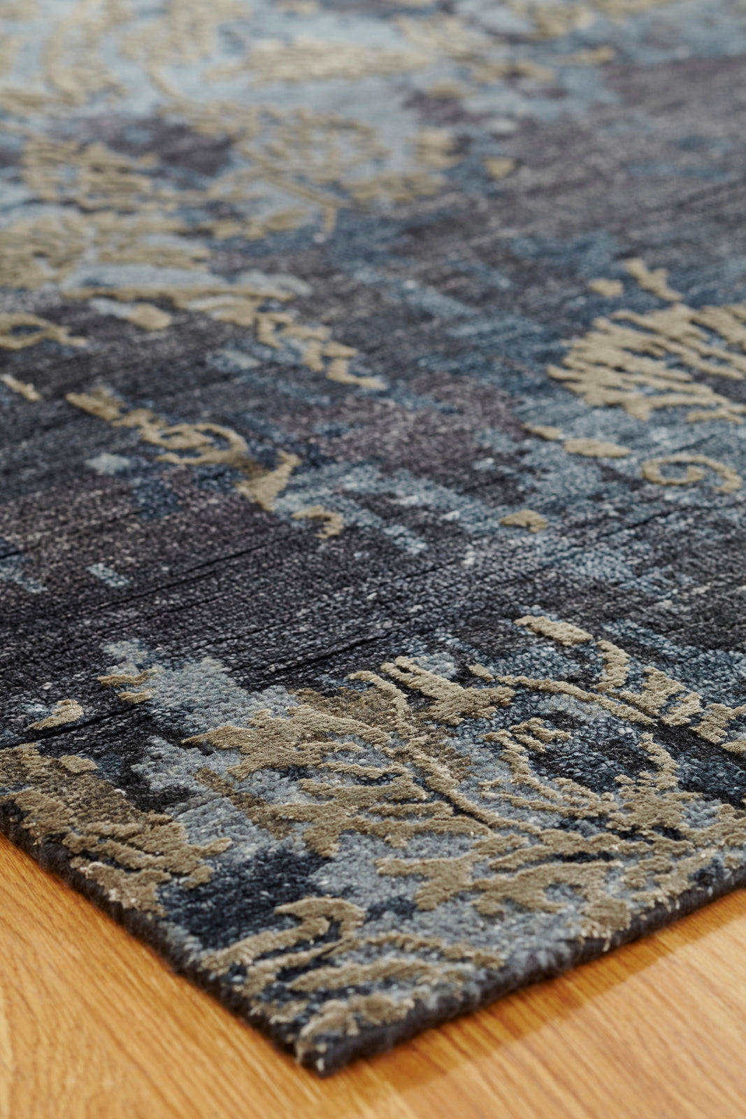 Rugs Done Right Holden ZZ32 Greige / Indigo Rug
