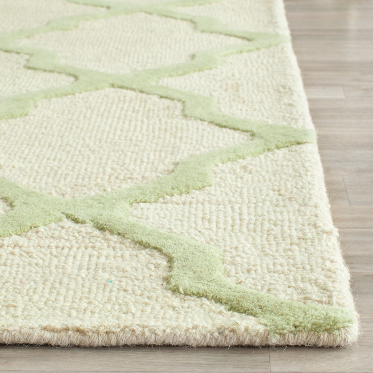 Safavieh Clearance Cambridge CAM121N Ivory Rug