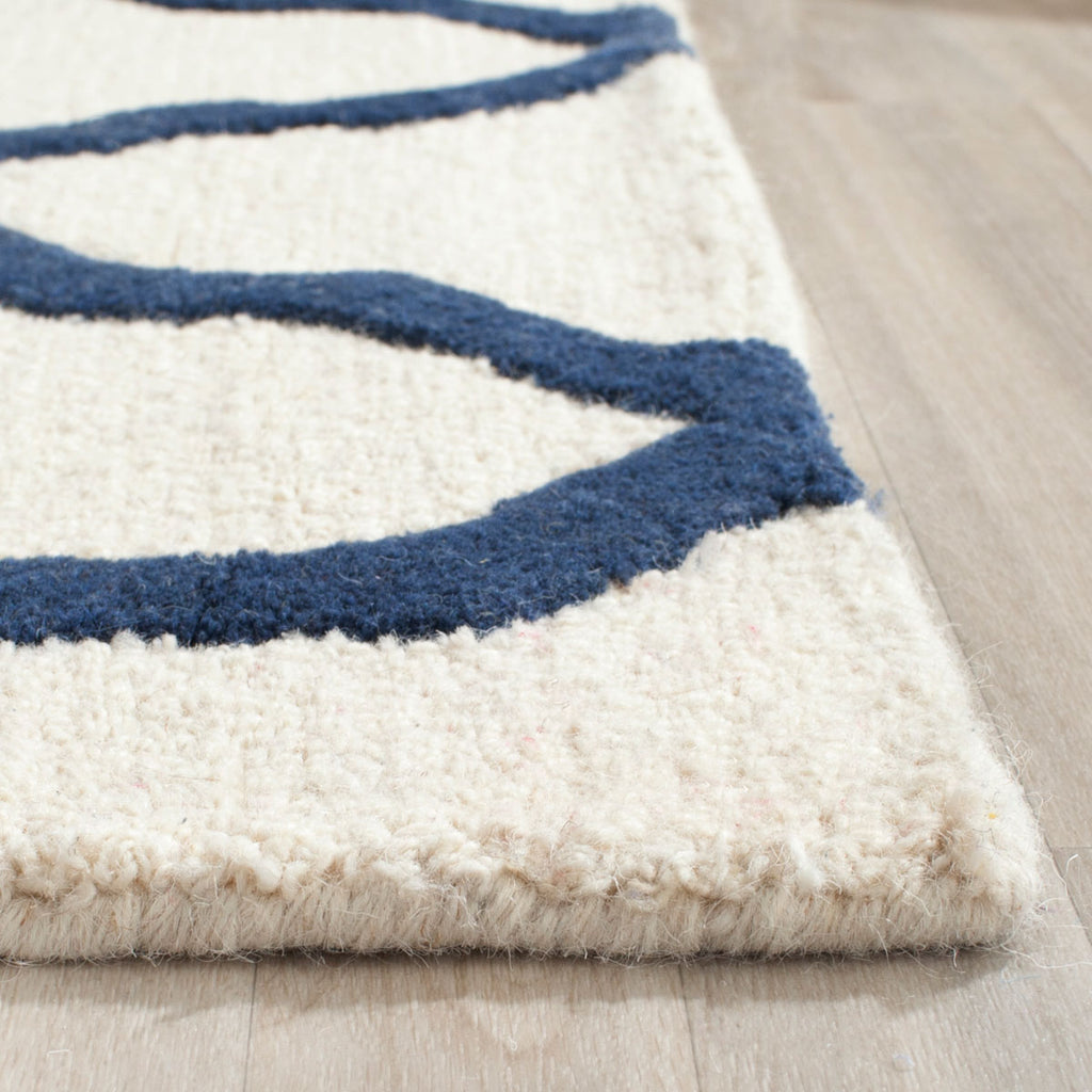 Safavieh Clearance Cambridge CAM121Z Ivory Rug
