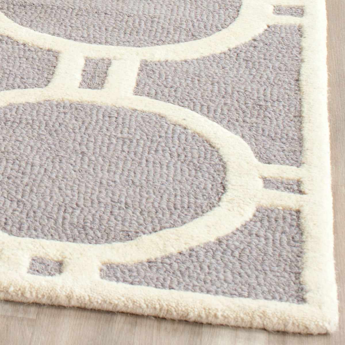 Safavieh Clearance Cambridge CAM145D Silver Rug