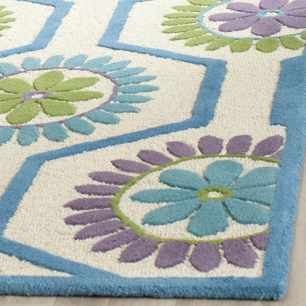 Safavieh Clearance Cambridge CAM716A Ivory Rug