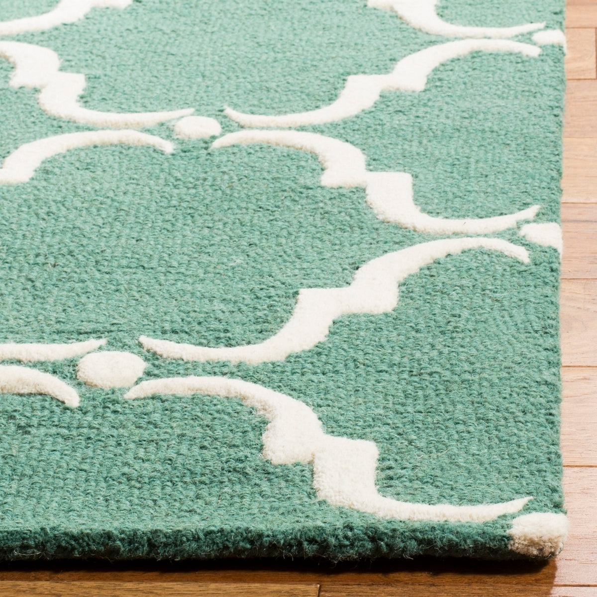 Safavieh Clearance Cambridge CAM703T Teal Rug