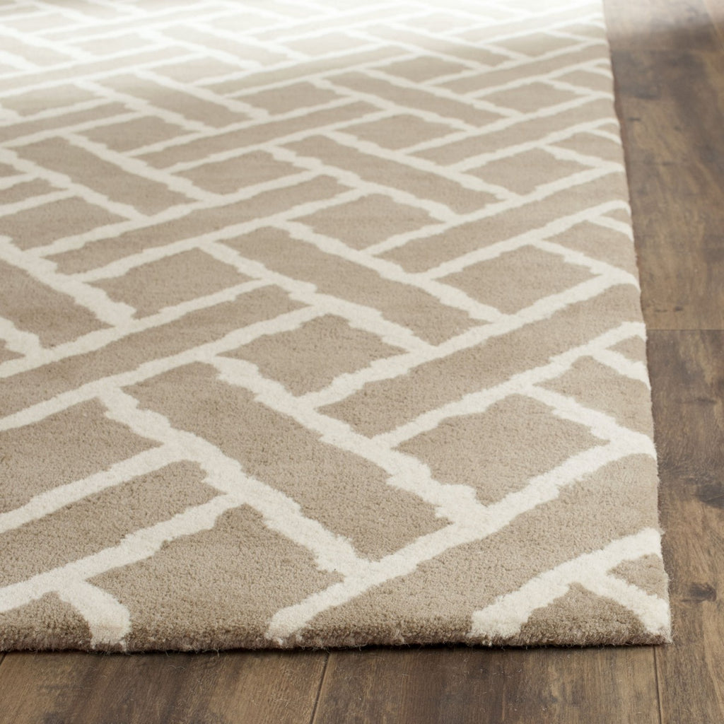 Safavieh Clearance Chatham CHT757H Beige Rug