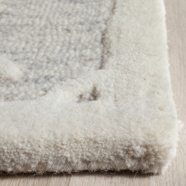 Safavieh Clearance Cambridge CAM728G Light Grey Rug