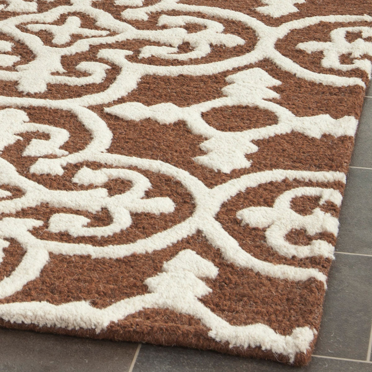 Safavieh Clearance Cambridge CAM133H Dark Brown Rug