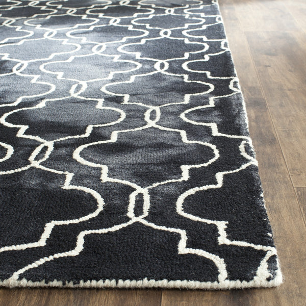 Safavieh Clearance Dip Dyes DDY677J Graphite Rug