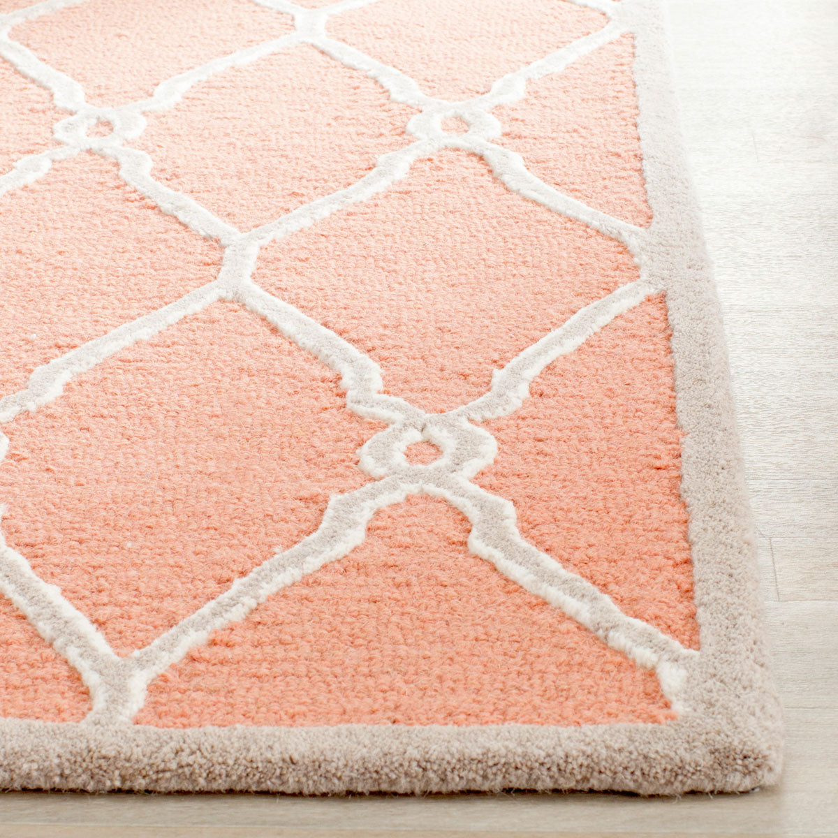 Safavieh Clearance Cambridge CAM352W Coral Rug