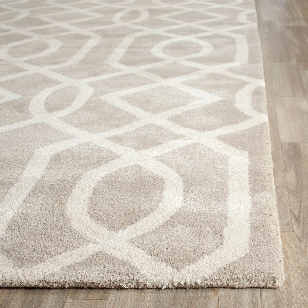 Safavieh Clearance Soho SOH411B Beige Rug