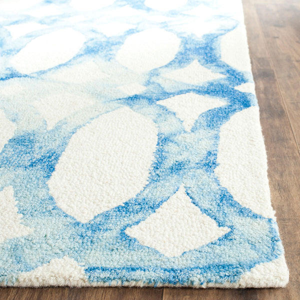 Safavieh Clearance Dip Dyes DDY675A Ivory Rug
