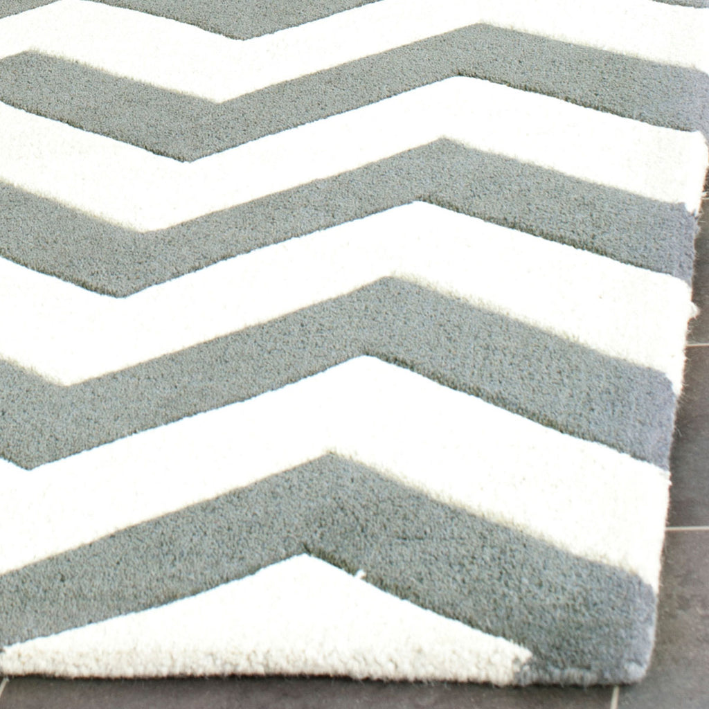 Safavieh Clearance Chatham CHT715D Dark Grey Rug