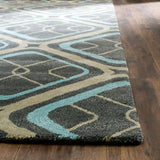 Safavieh Clearance Soho SOH412A Grey Multi Rug