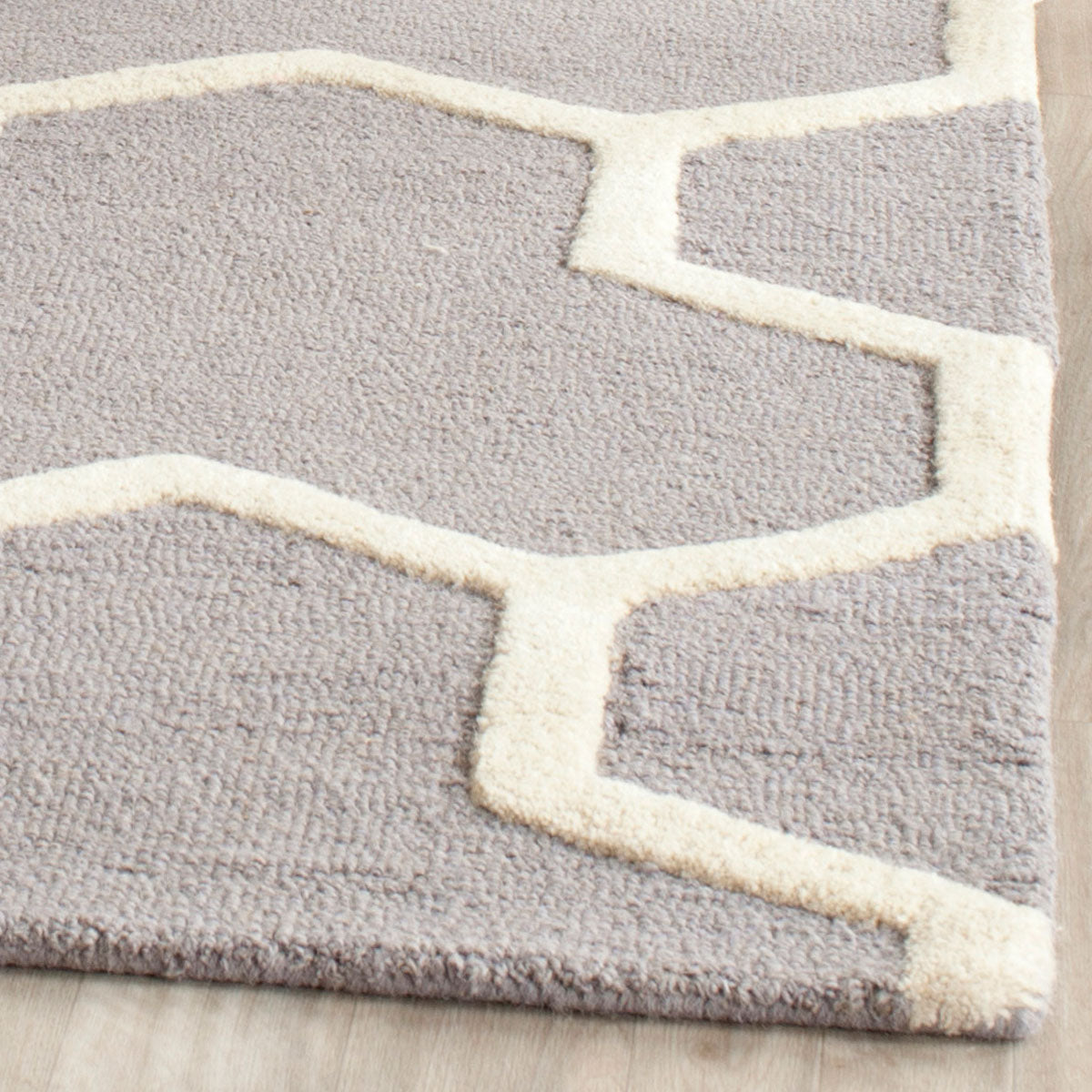 Safavieh Clearance Cambridge CAM146D Silver Rug