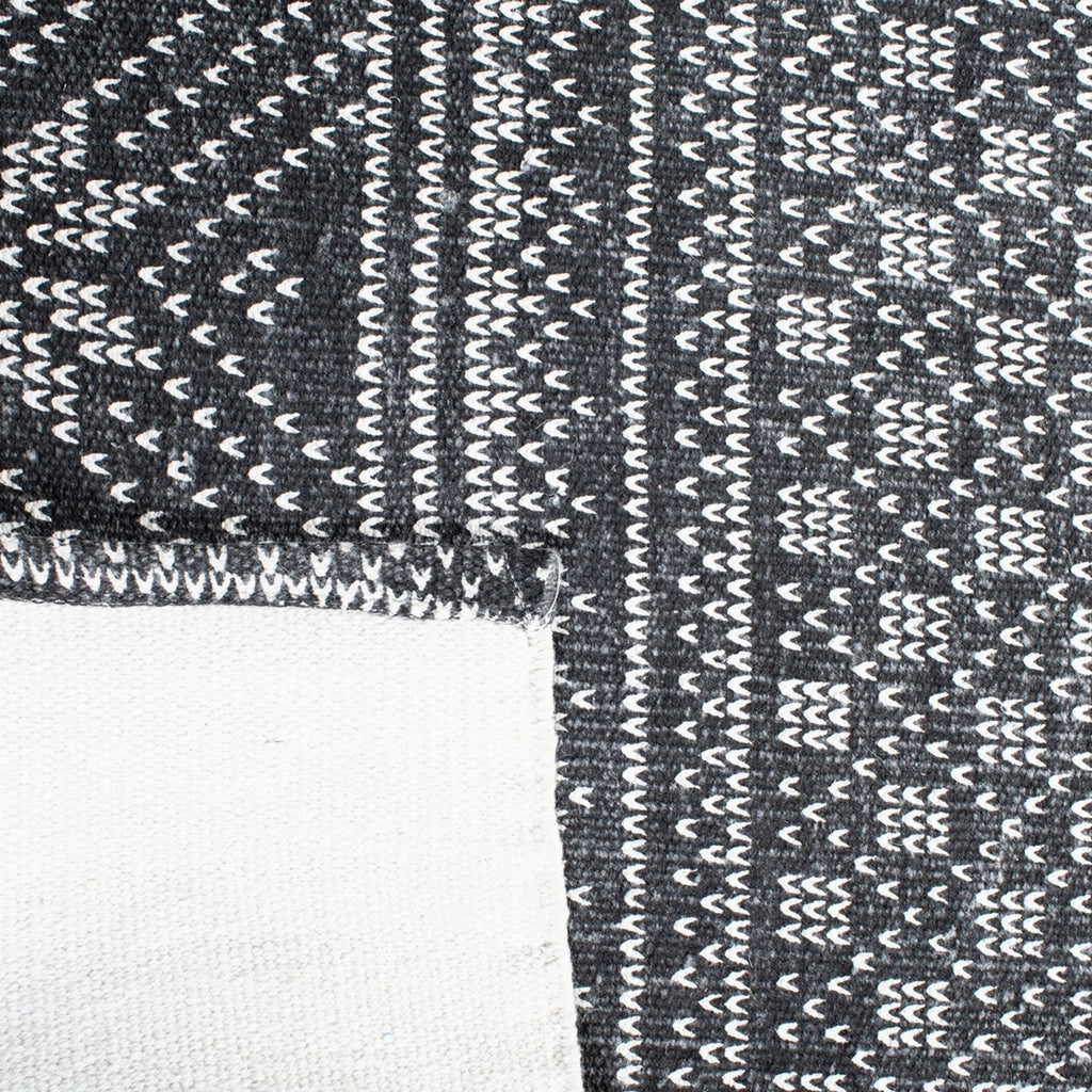 safavieh clearance cedar brook cdr711z black rug