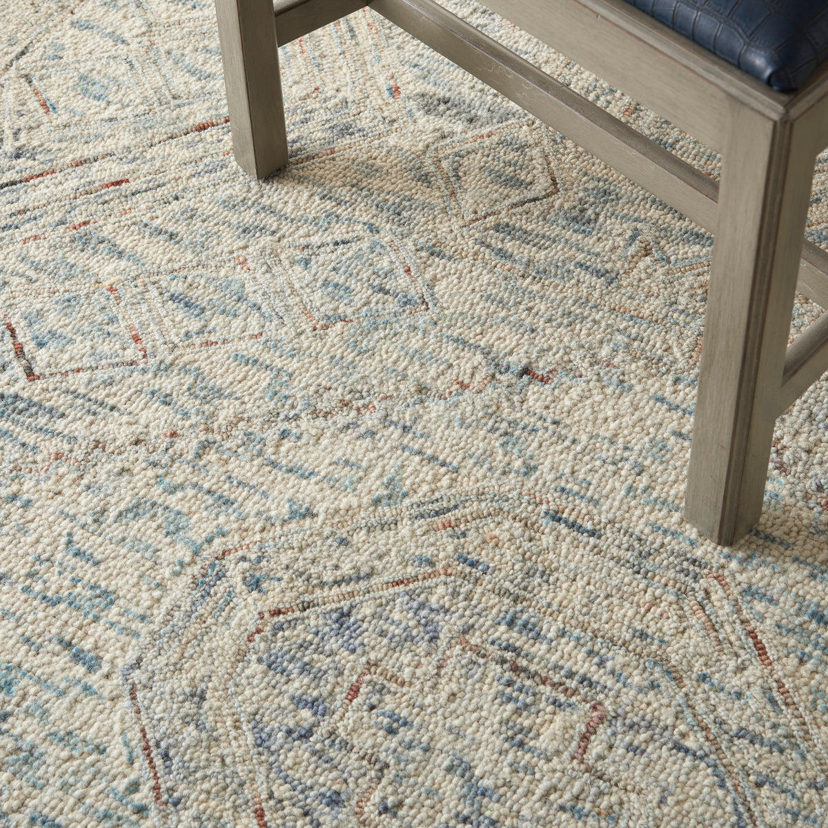 nourison interlock itl02 blue multi rug