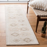 safavieh clearance capri cpr203b beige rug