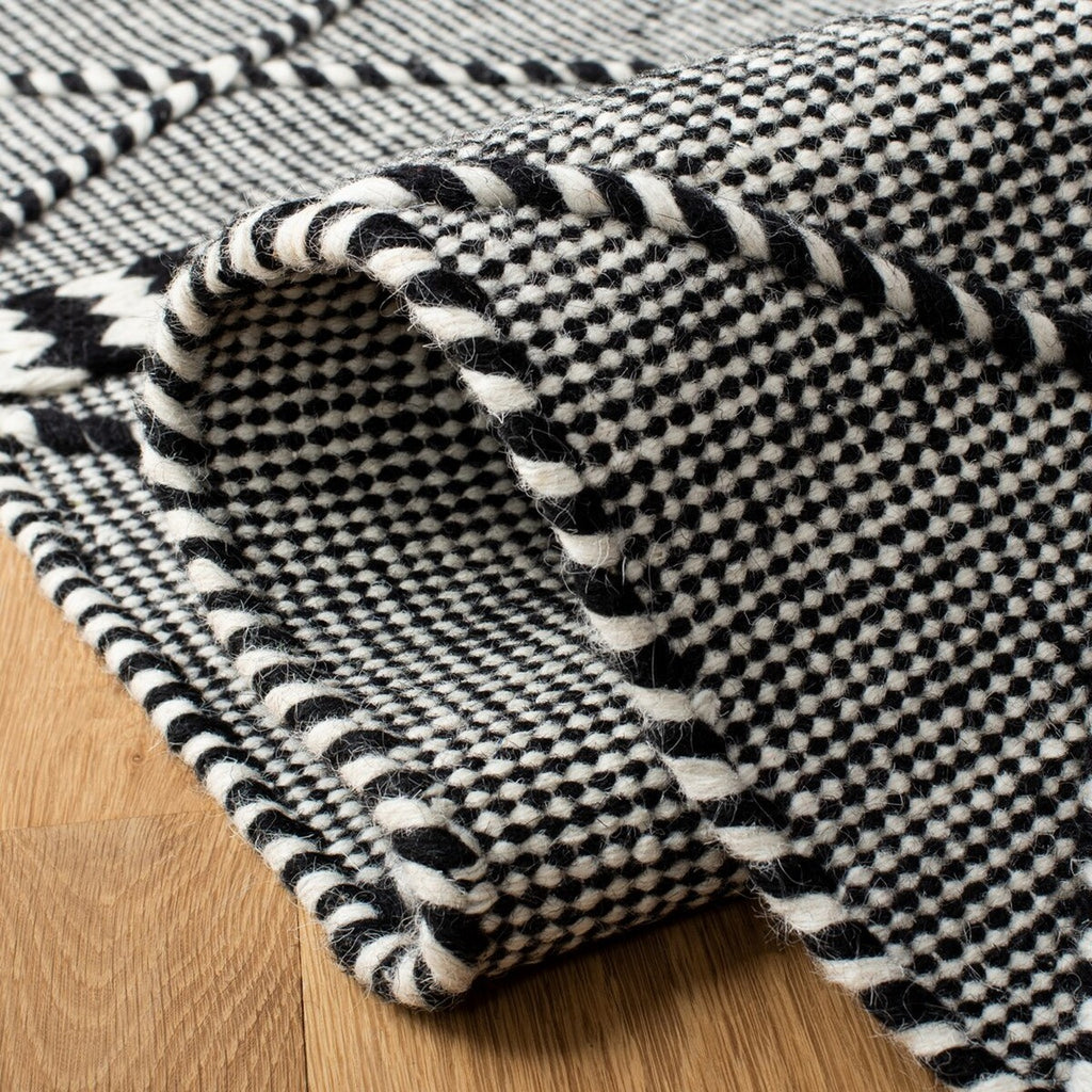 safavieh clearance casablanca csb575z black rug