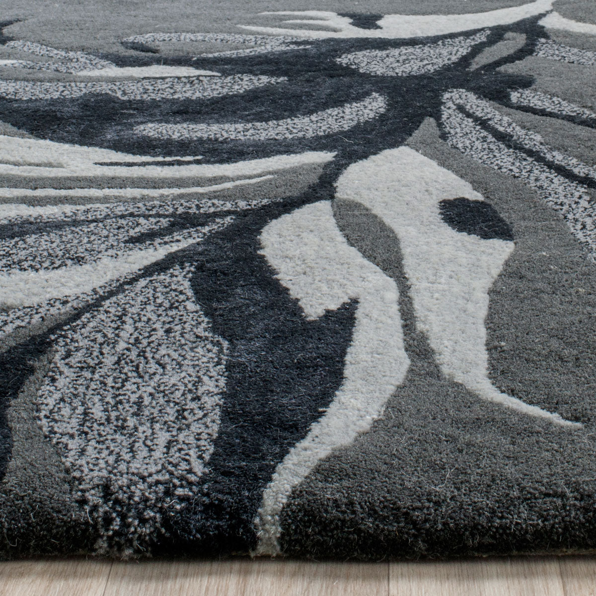 Safavieh Clearance Allure ALR121D Grey Rug