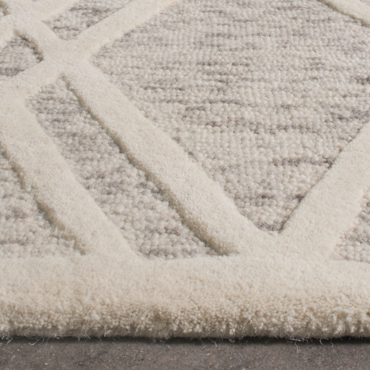 Safavieh Clearance Cambridge CAM729R Light Brown Rug