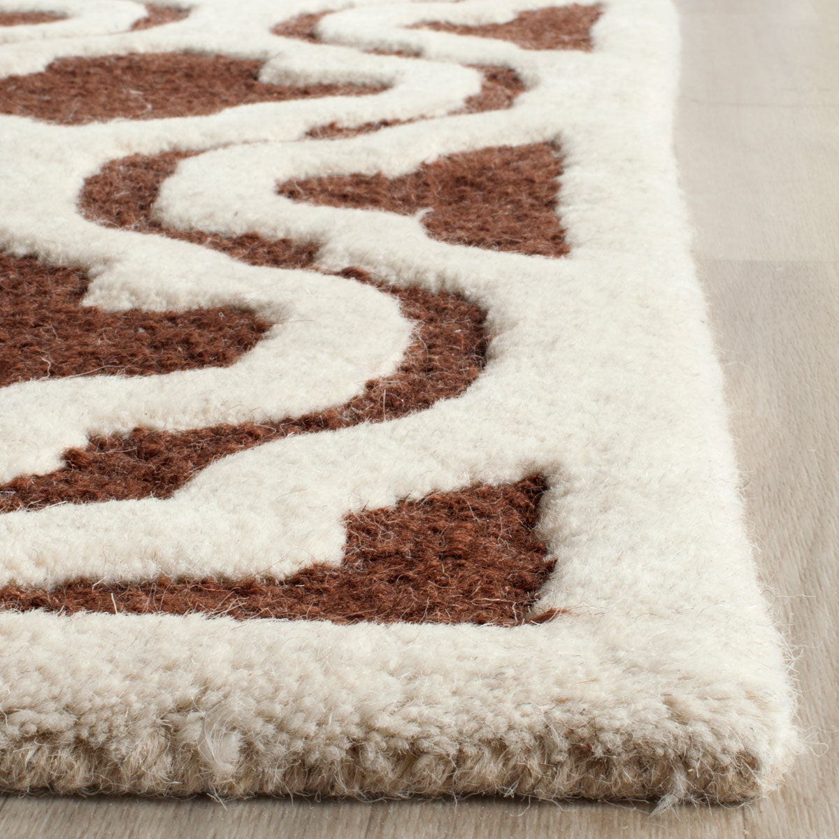 Safavieh Clearance Cambridge CAM132H Dark Brown Rug