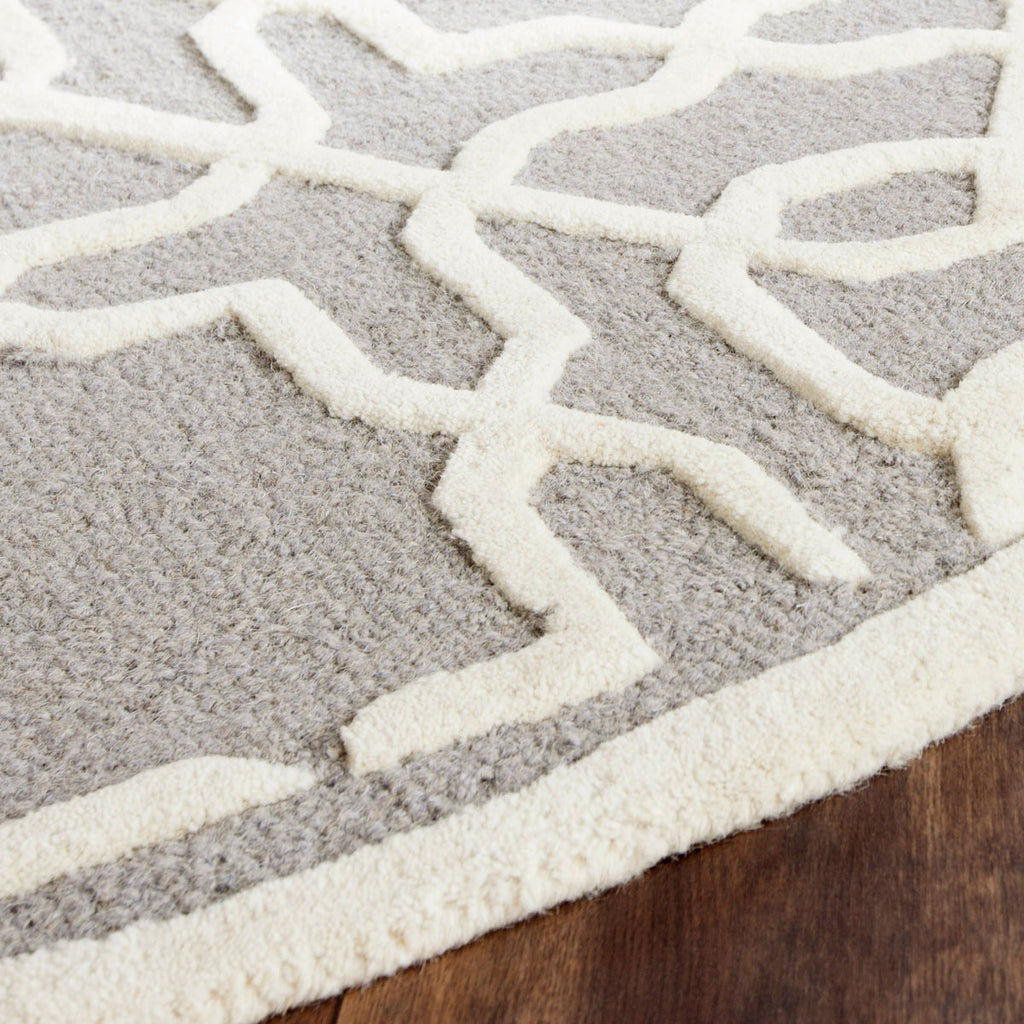 Safavieh Clearance Cambridge CAM570D Silver Rug