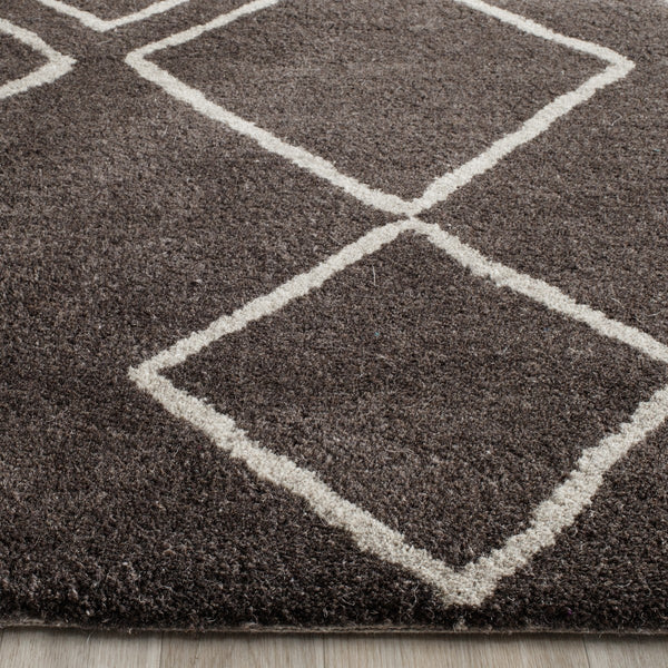Safavieh Clearance Soho SOH340A Ivory Rug